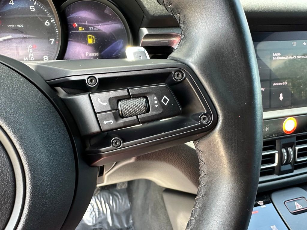 Certified 2023 Porsche Macan AWD/4WD image 17