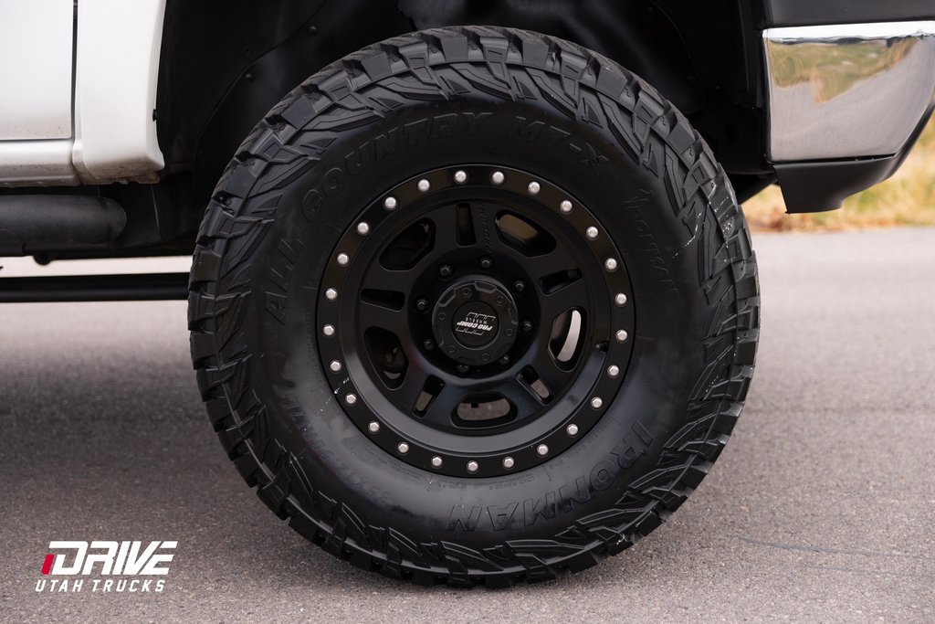 Used 2002 Chevrolet Silverado 2500 LT w/ Off-Road Skid Plate Pkg image 6