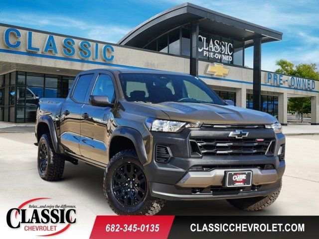 Used 2025 Chevrolet Colorado Trail Boss image 1