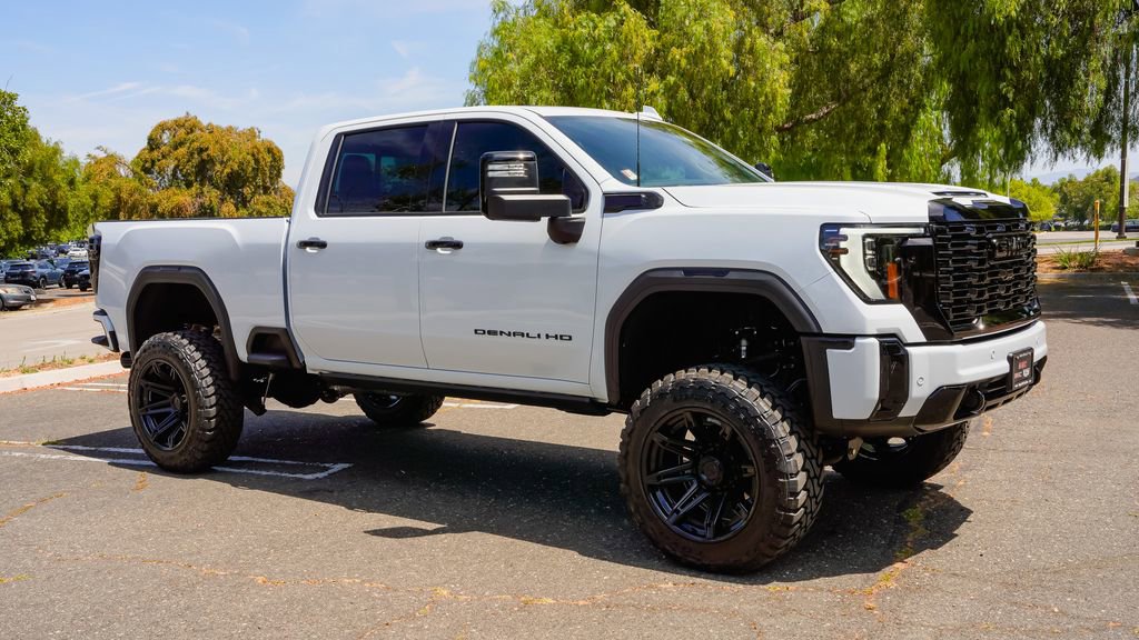 New 2026 GMC Sierra 2500 Denali w/ Denali Reserve Package AWD/4WD image 7