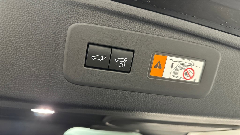 Used 2025 Toyota Land Cruiser image 23