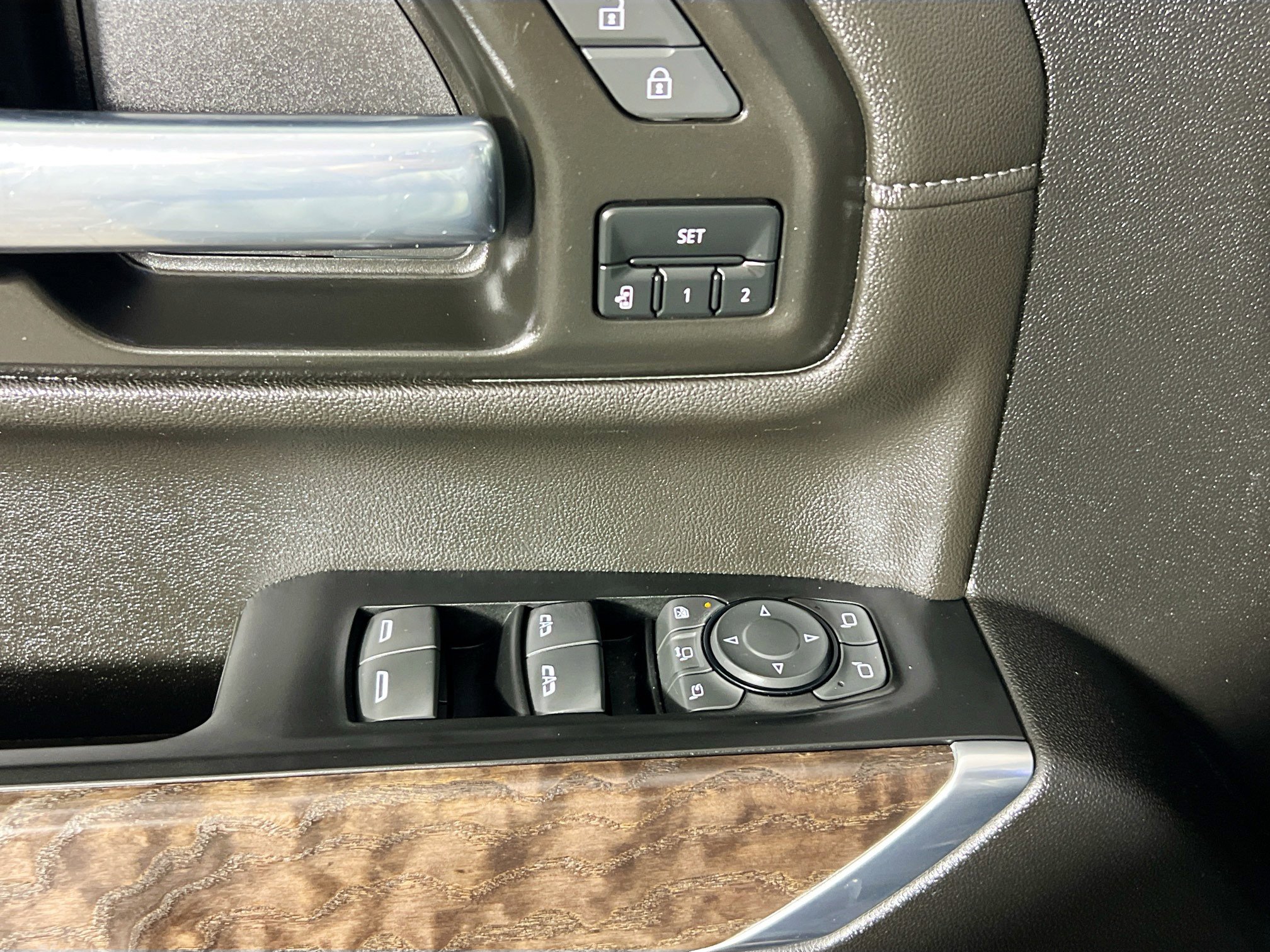 Used 2021 GMC Sierra 2500 Denali w/ Denali Ultimate Package image 16