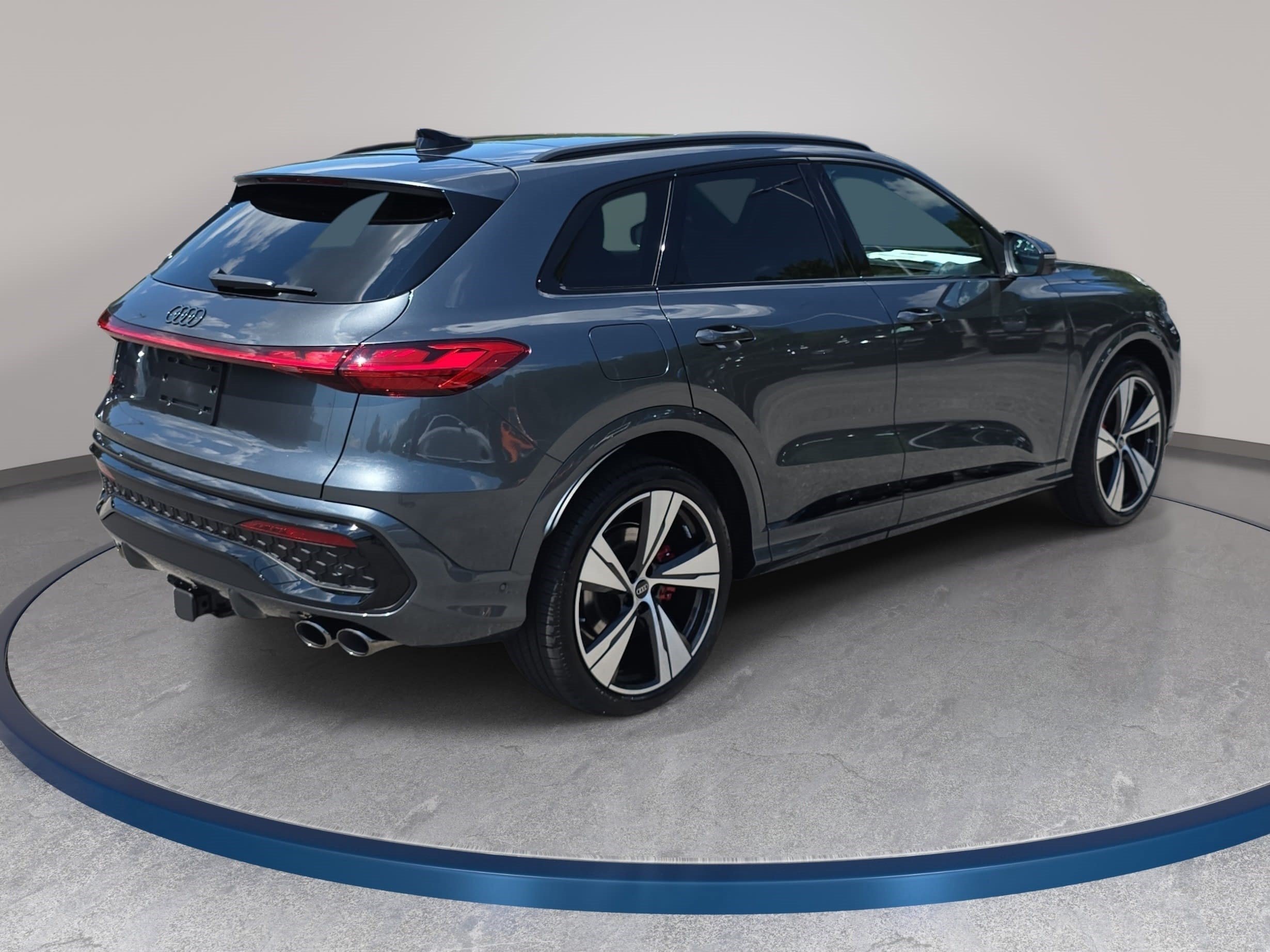 New 2026 Audi SQ5 Prestige AWD/4WD image 5