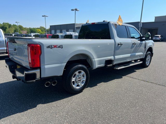 Used 2025 Ford F250 XLT AWD/4WD image 7