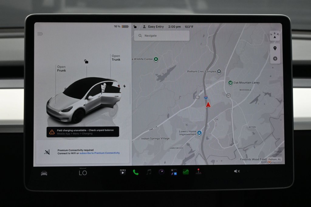 Used 2022 Tesla Model Y Performance AWD/4WD image 12
