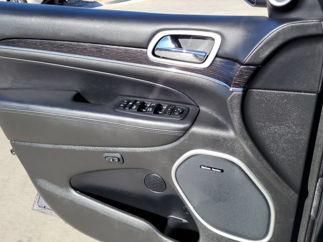 Used 2020 Jeep Grand Cherokee Summit AWD/4WD image 7