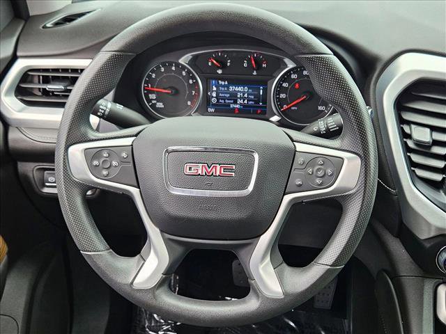 Used 2023 GMC Acadia SLE image 15