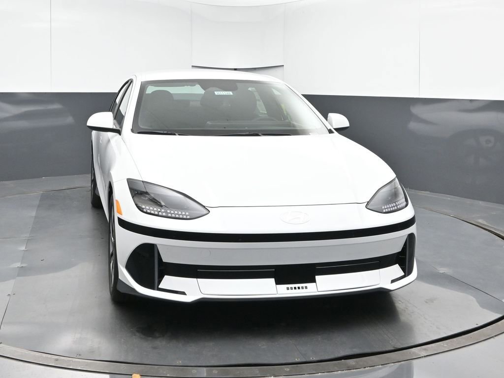 New 2025 Hyundai Ioniq 6 SE image 8