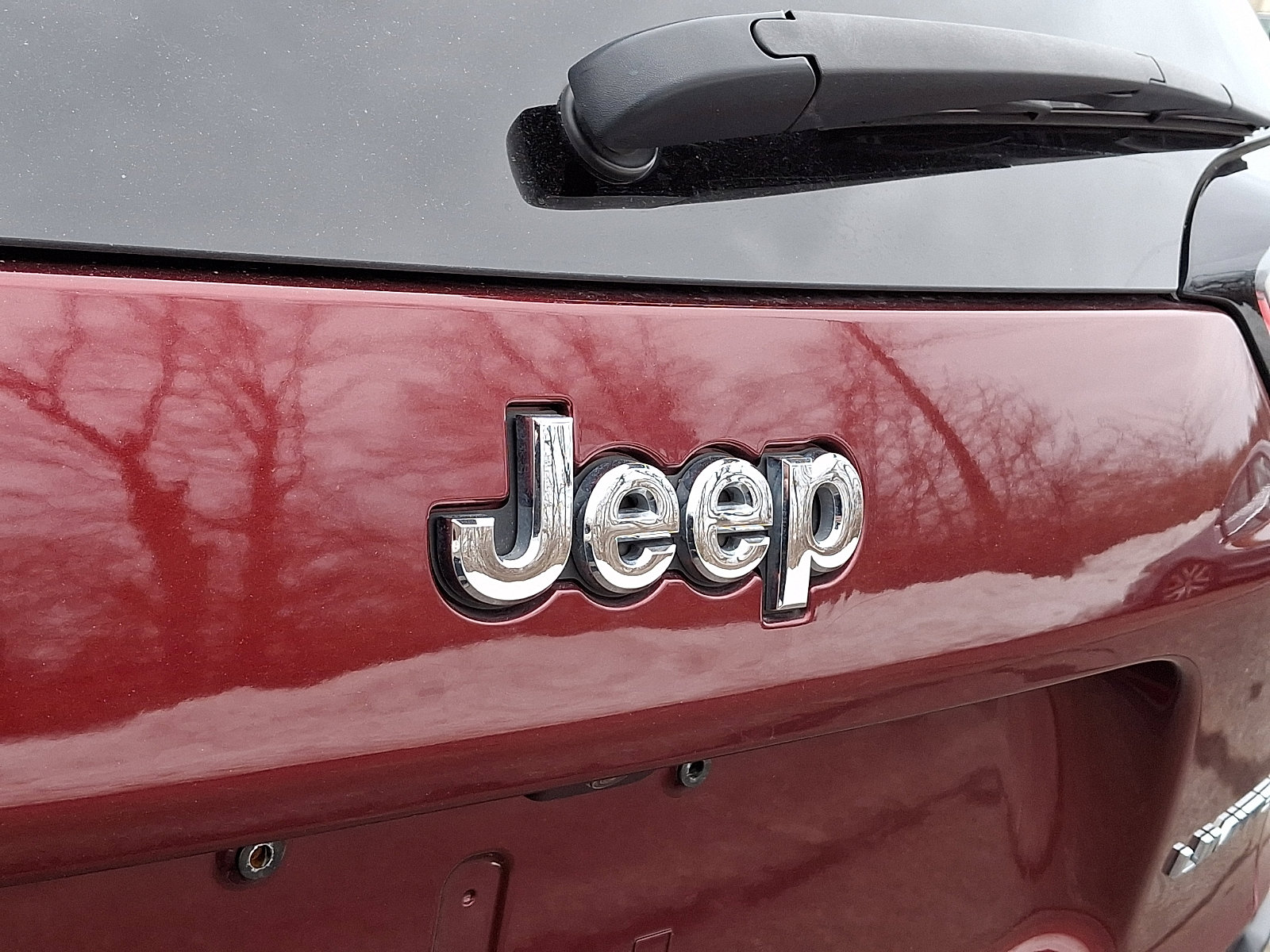 Used 2019 Jeep Cherokee Limited image 31