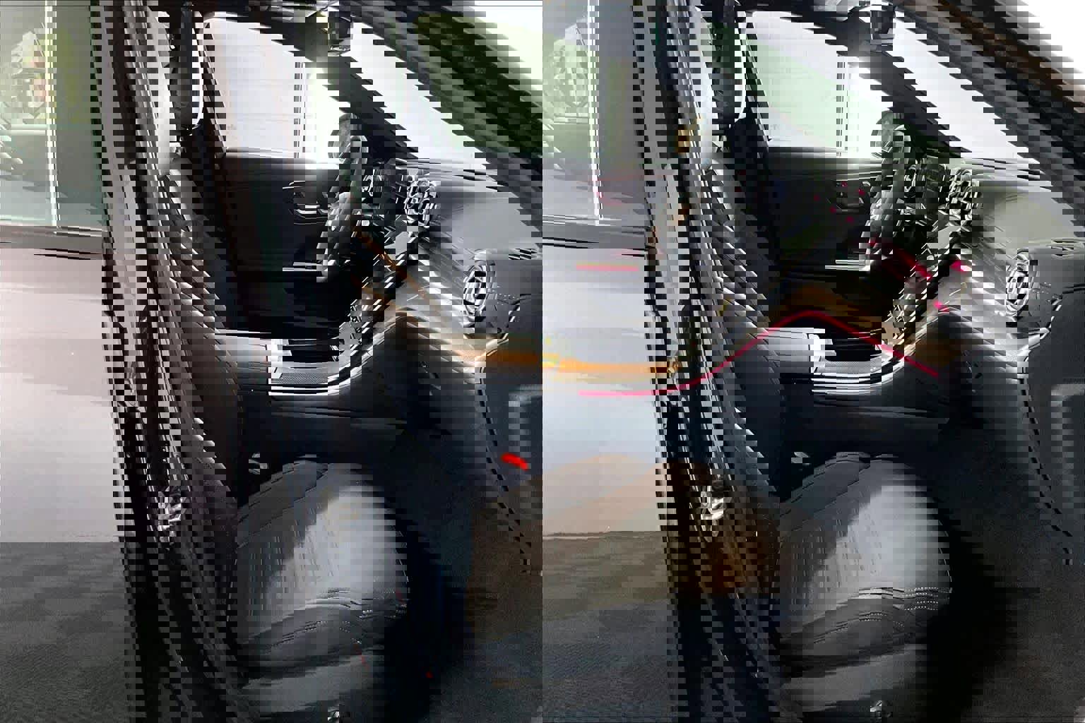 Used 2023 Mercedes-Benz C 300 C 300 image 8