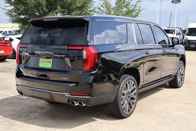 Used 2025 GMC Yukon XL Denali Ultimate AWD/4WD image 6