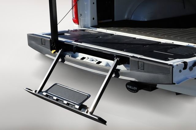 Used 2022 Ford F150 Platinum w/ Equipment Group 701A High image 11