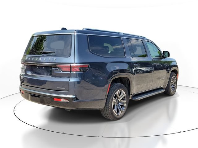 Used 2024 Jeep Wagoneer L Series II w/ Flexible Seating Group AWD/4WD image 4