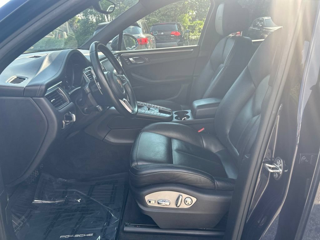 Used 2018 Porsche Macan GTS AWD/4WD image 17