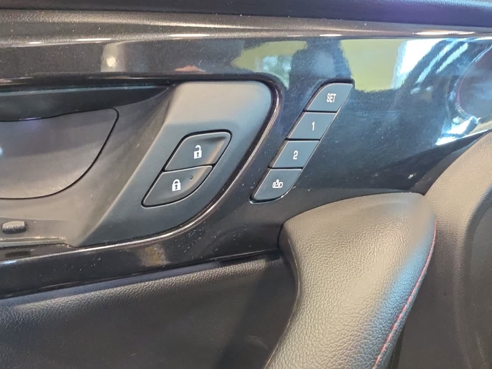 Used 2021 Chevrolet Blazer RS w/ Enhanced Convenience Package FWD image 22
