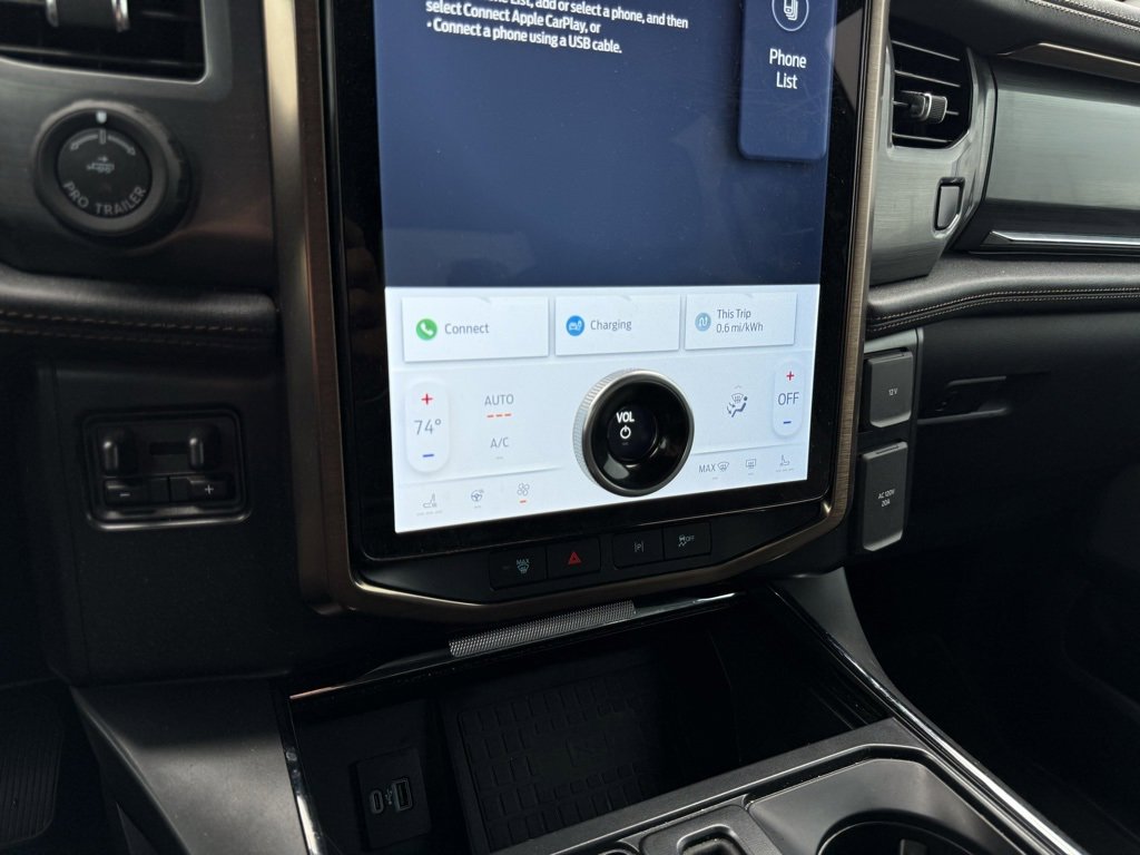 Used 2022 Ford F150 Lightning Lariat w/ Equipment Group 511A High image 18