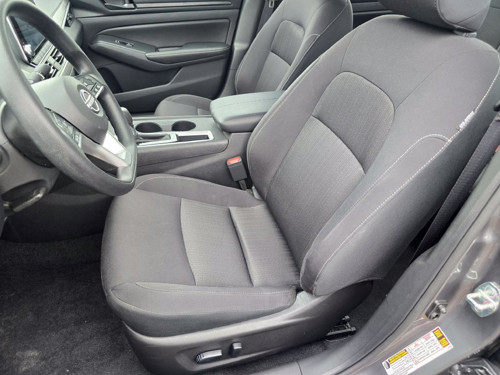 Used 2026 Nissan Altima 2.5 SV FWD image 19