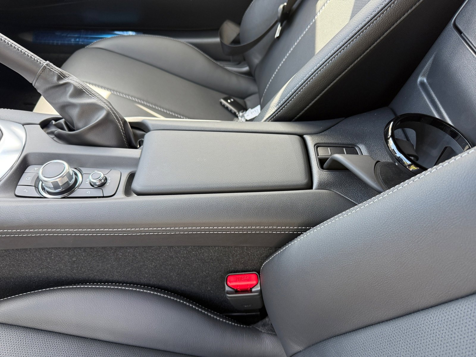 New 2026 MAZDA MX-5 Miata Grand Touring w/ Weather Package RWD image 14