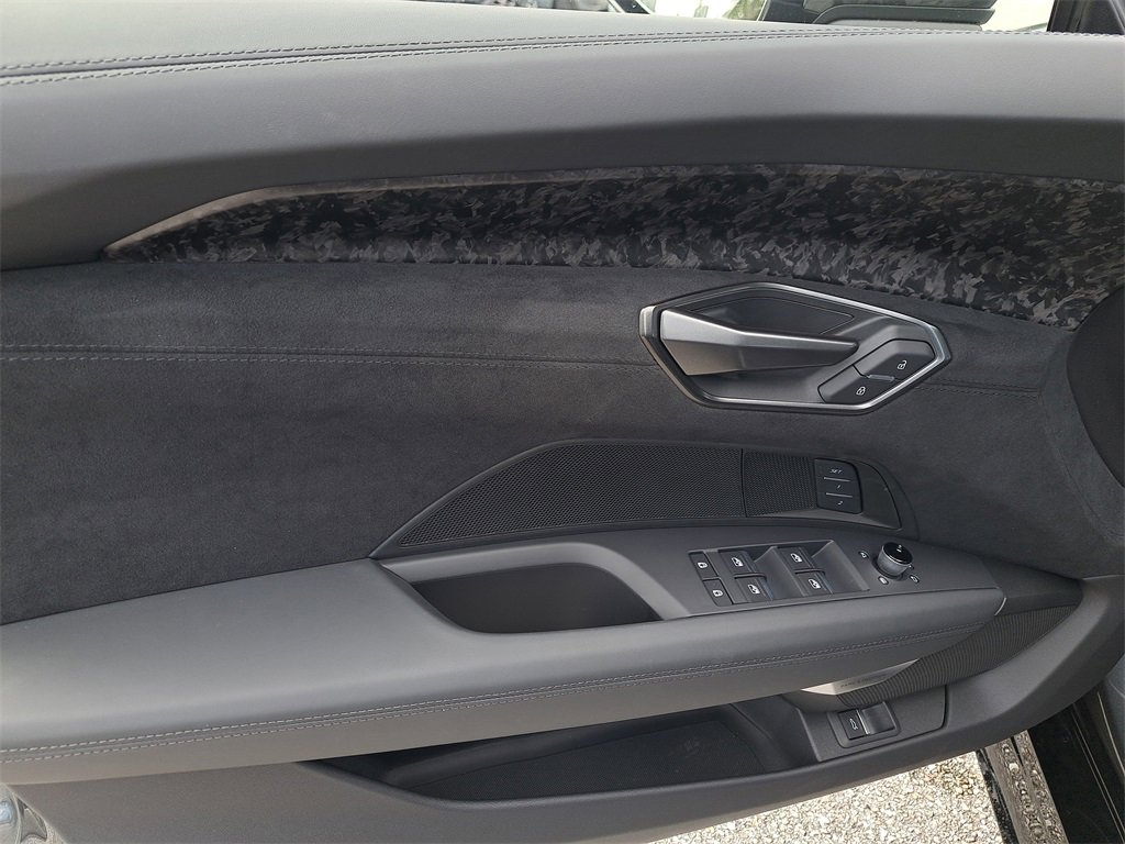 New 2026 Audi RS e-tron GT Base image 19