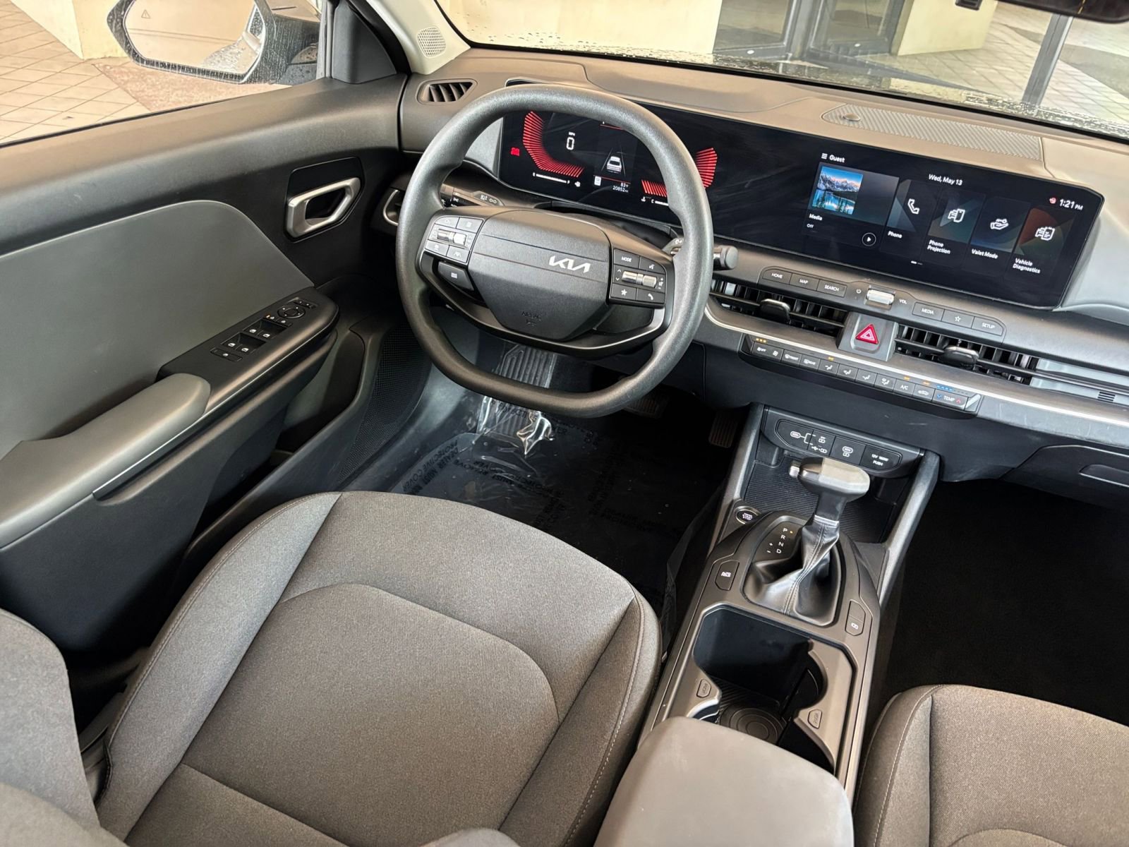 Used 2025 Kia K4 FWD image 33