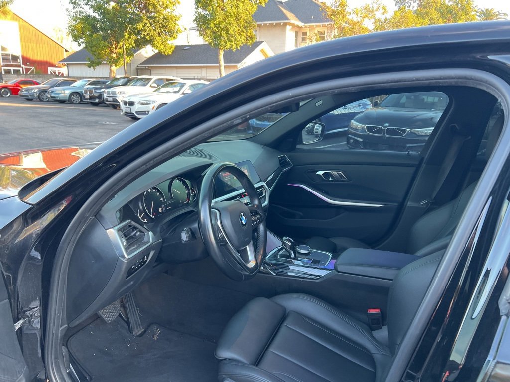 Used 2020 BMW 330i Sedan w/ Driving Assistance Package image 10