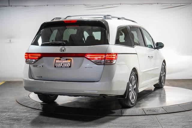 Used 2016 Honda Odyssey Touring Elite image 4