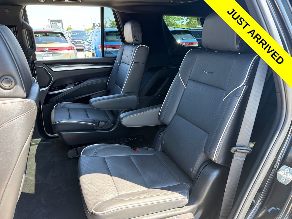 Used 2025 Cadillac Escalade Sport w/ LPO, ONYX Package AWD/4WD image 24
