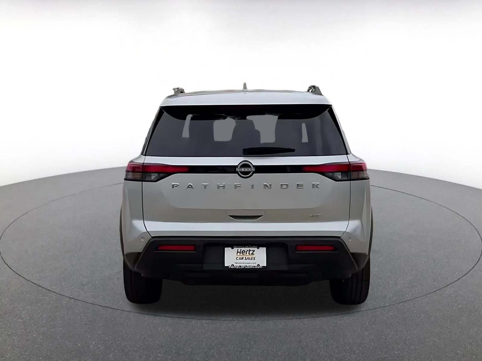 Used 2025 Nissan Pathfinder SV image 12