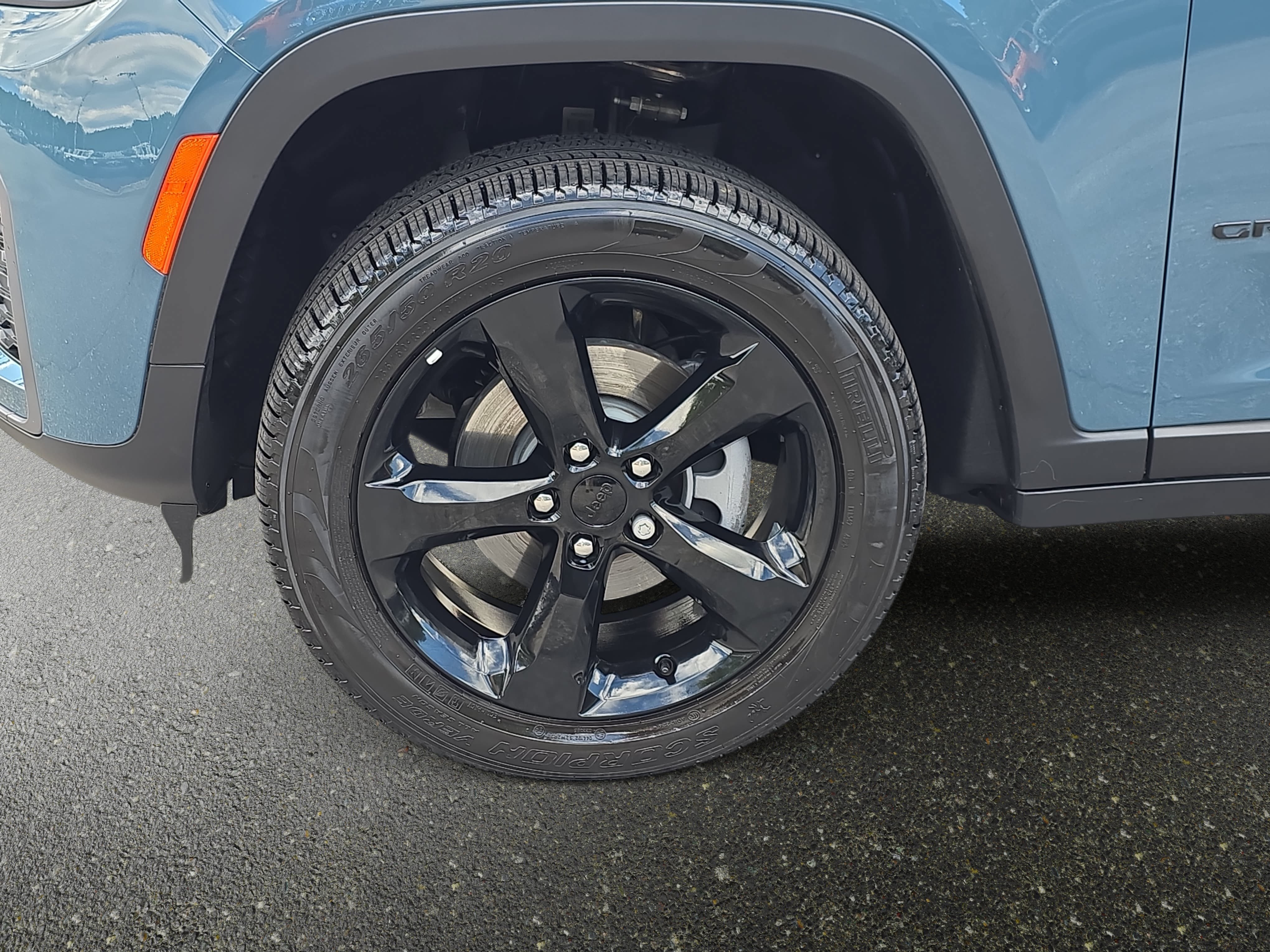 New 2026 Jeep Grand Cherokee Limited w/ Limited Altitude Package AWD/4WD image 30