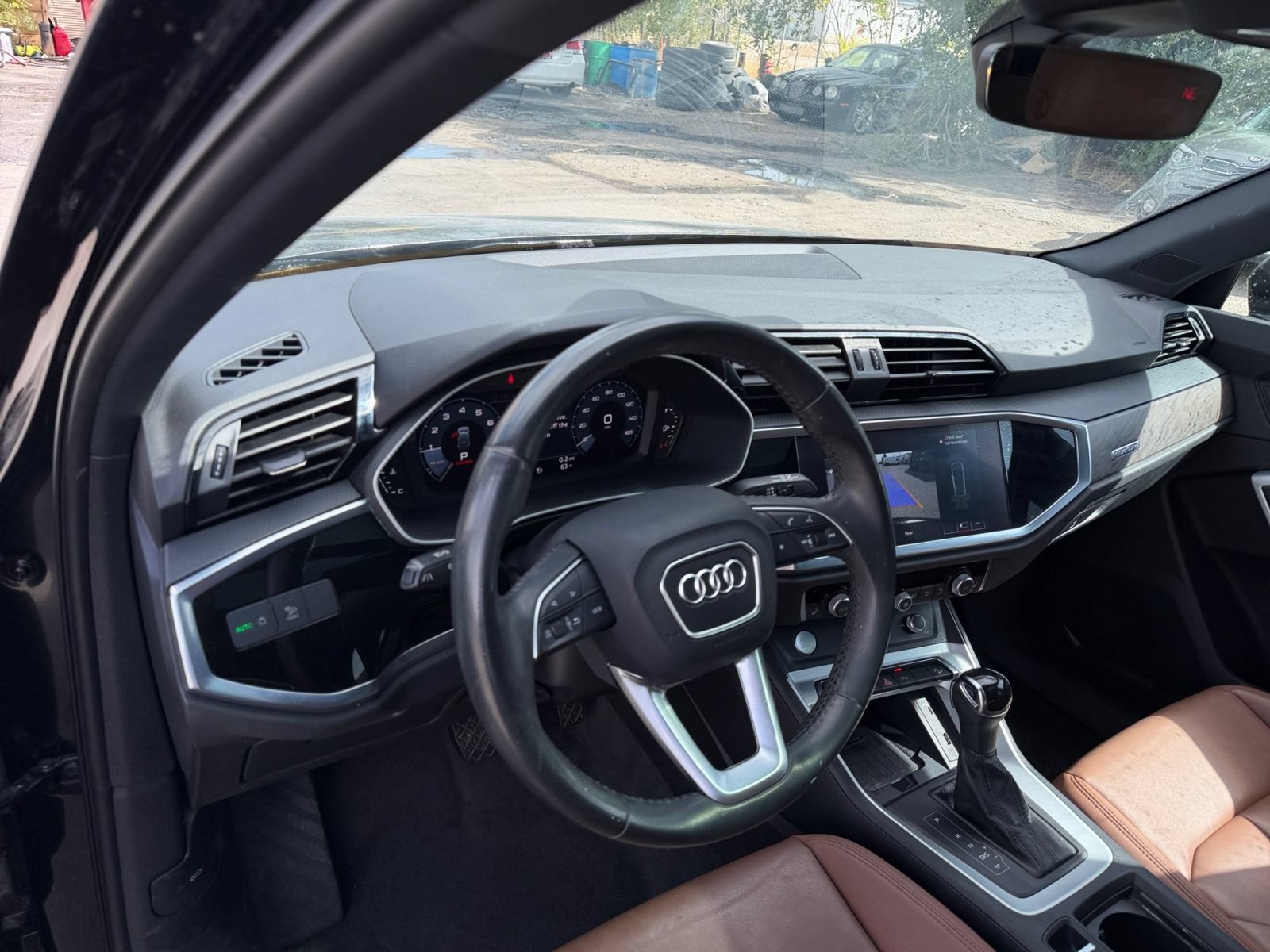 Used 2020 Audi Q3 2.0T Premium Plus w/ Premium Plus Package AWD/4WD image 18