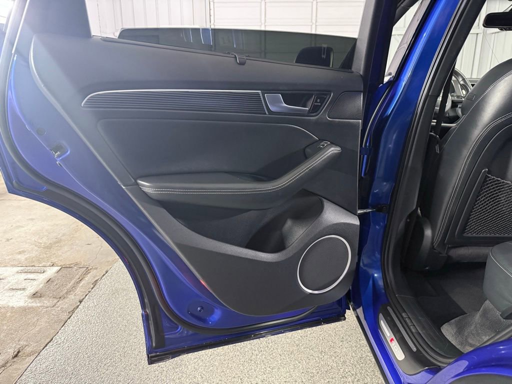 Used 2015 Audi SQ5 Prestige w/ Prestige Package image 44