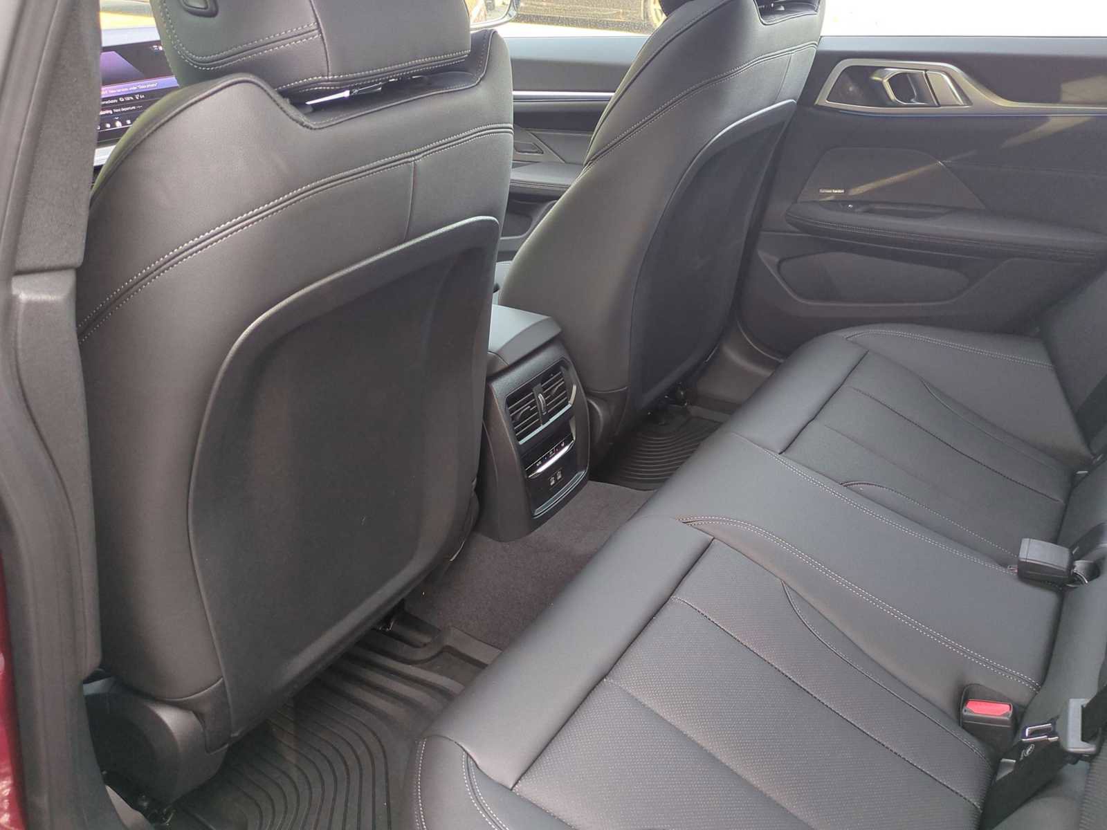 Used 2025 BMW i4 xDrive40i w/ Premium Package image 19