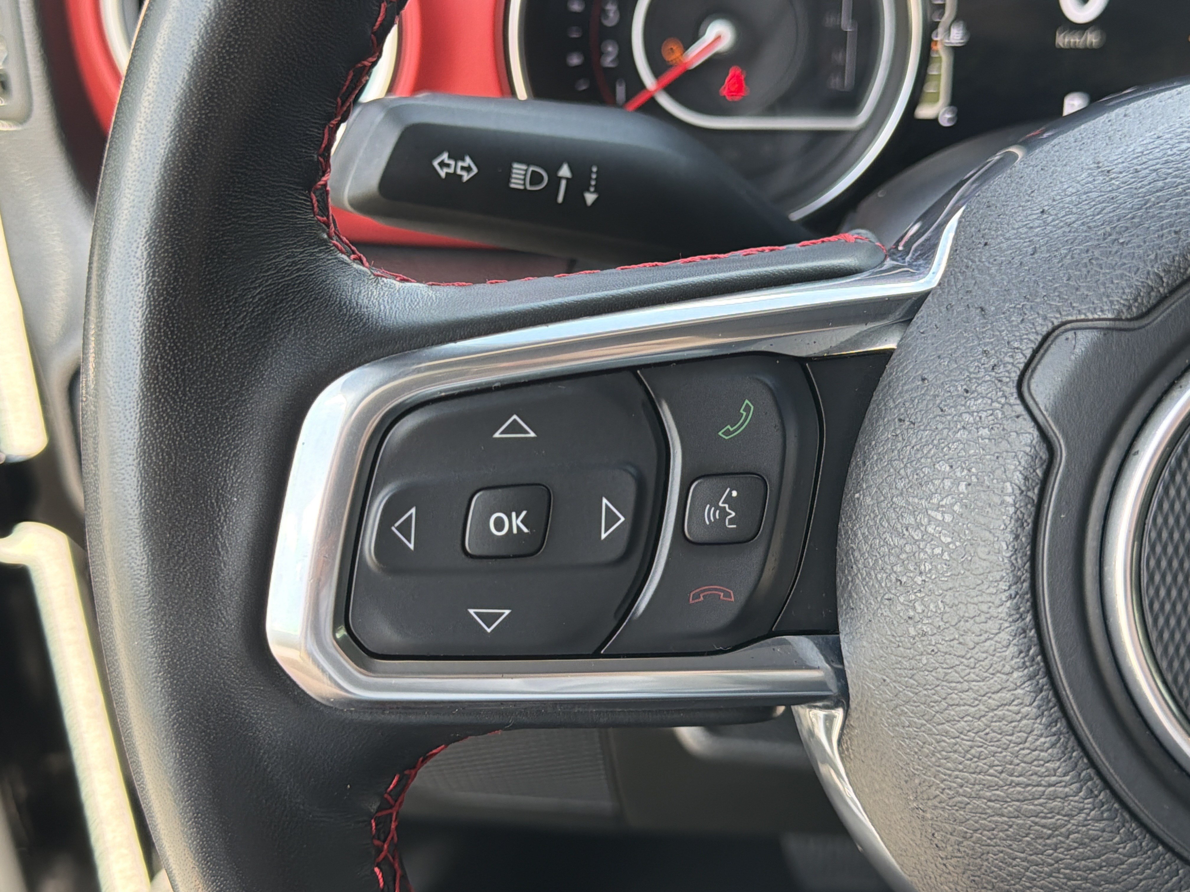 Used 2022 Jeep Gladiator Rubicon w/ Cold Weather Group AWD/4WD image 29