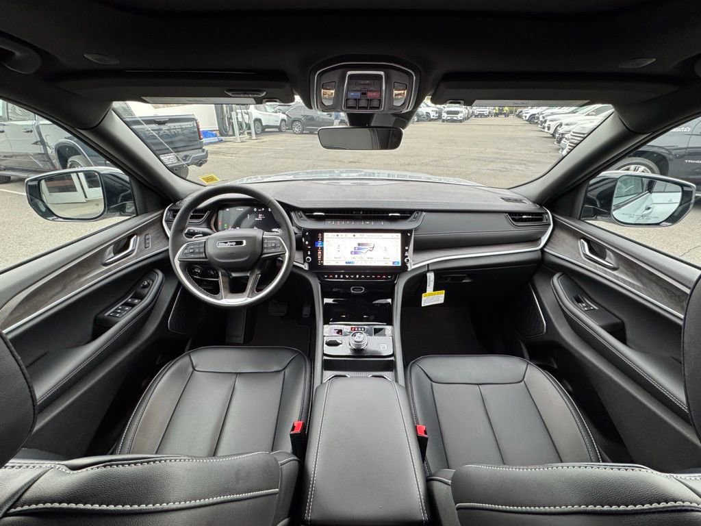 New 2026 Jeep Grand Cherokee Limited w/ Limited Altitude Package image 26