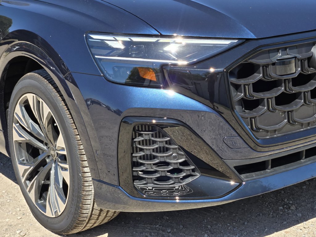 New 2027 Audi Q8 Premium Plus AWD/4WD image 12