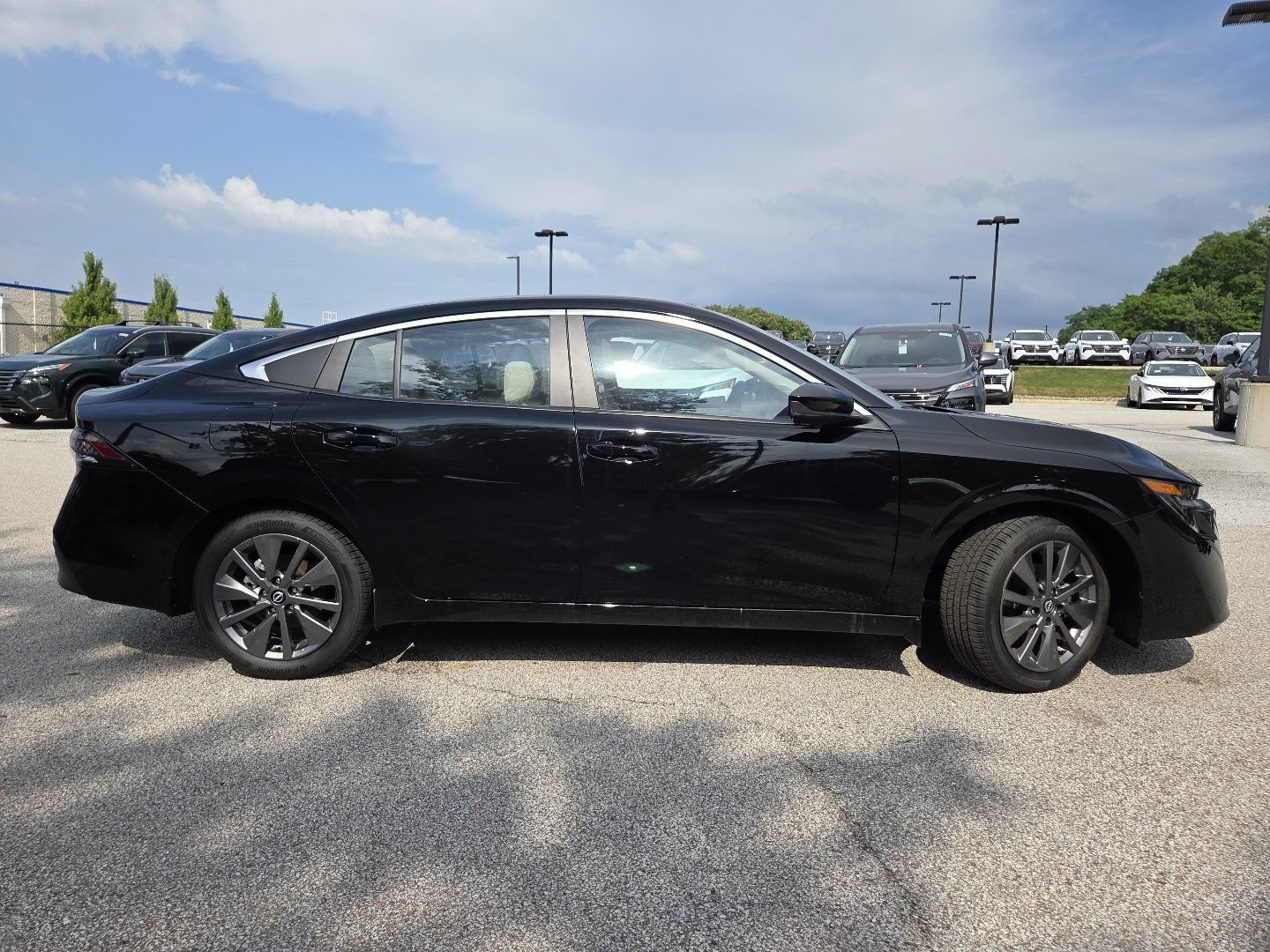 New 2026 Nissan Sentra SL w/ Floor Mat Package FWD image 22