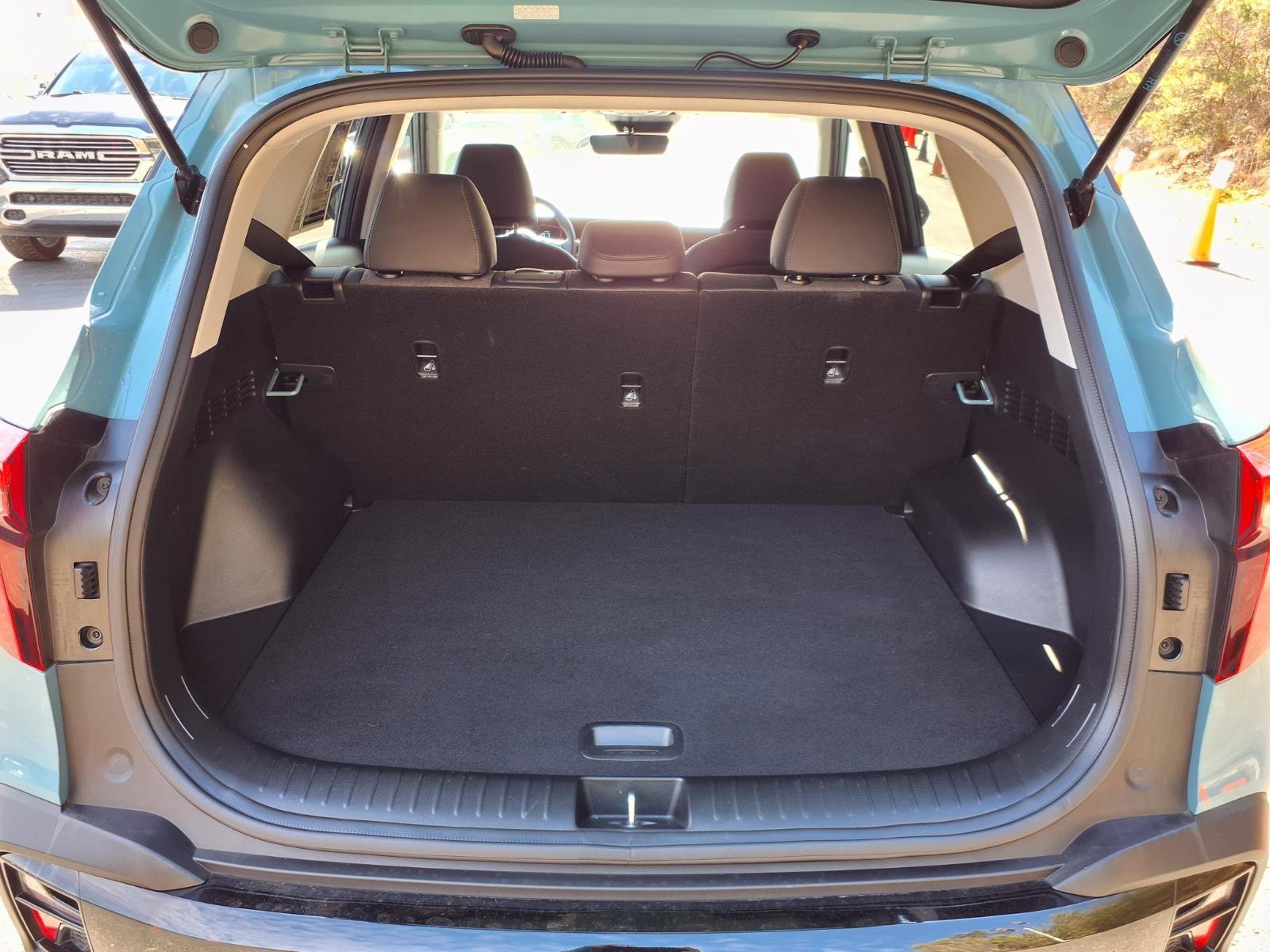 Used 2025 Kia Seltos S image 25