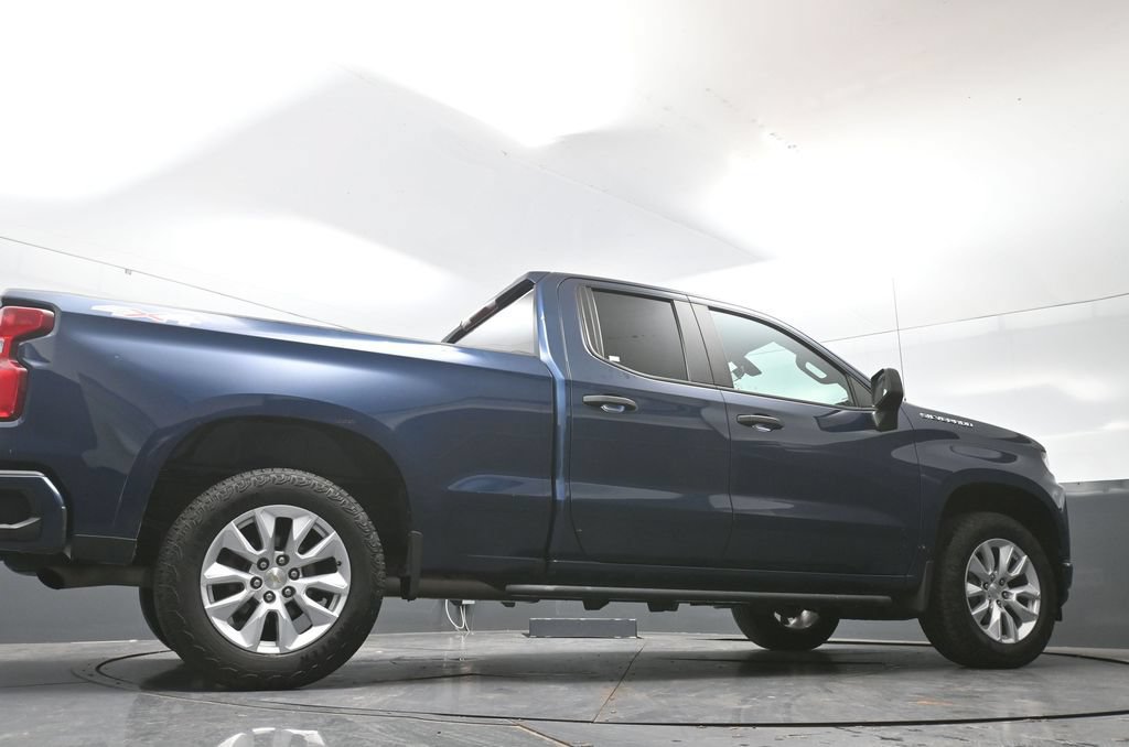 Used 2021 Chevrolet Silverado 1500 Custom AWD/4WD image 47