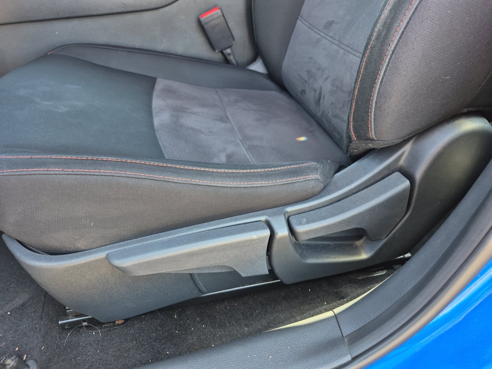 Used 2025 Nissan Sentra SR FWD image 13