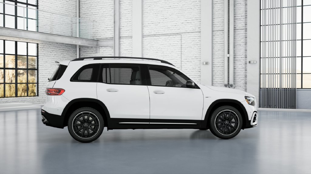 New 2026 Mercedes-Benz GLB 35 AMG 4MATIC image 32