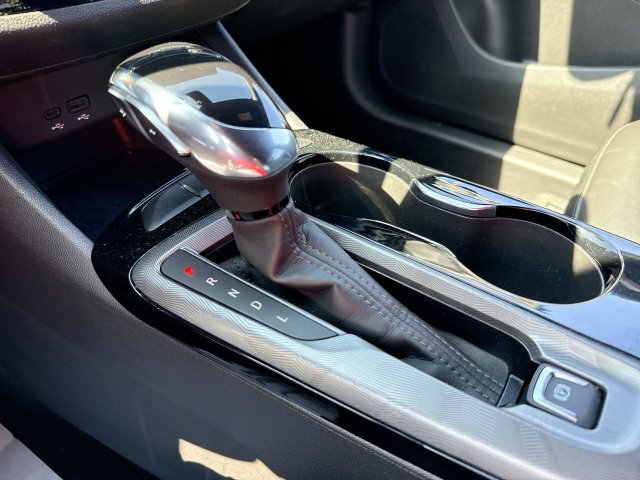 Used 2024 Buick Envista Sport Touring w/ Convenience I Package FWD image 19