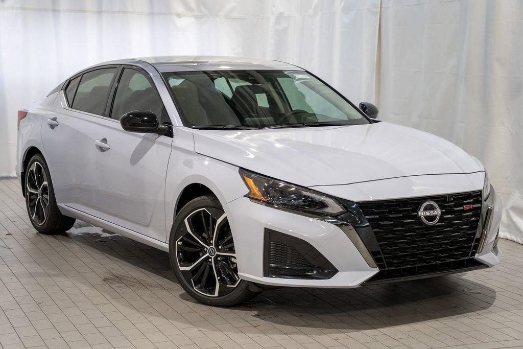 New 2025 Nissan Altima 2.5 SR image 1