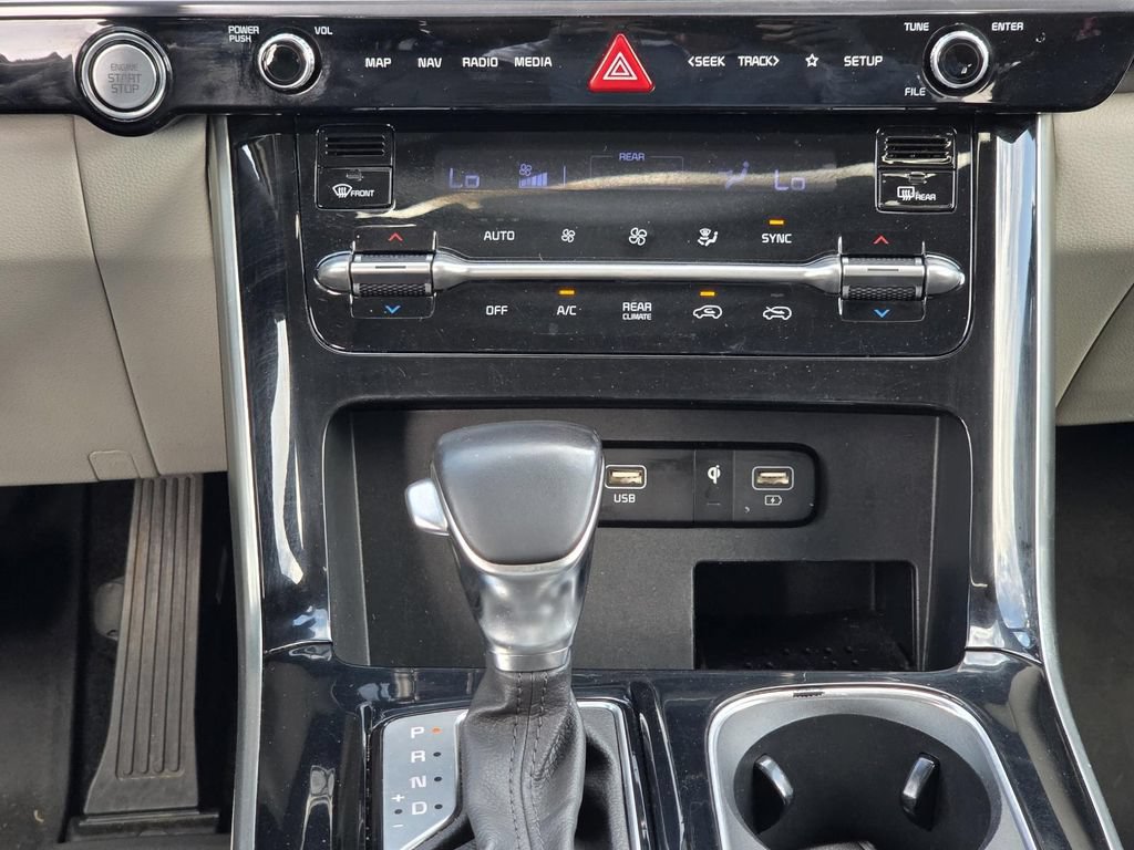 Used 2024 Kia Carnival SX Prestige FWD image 12