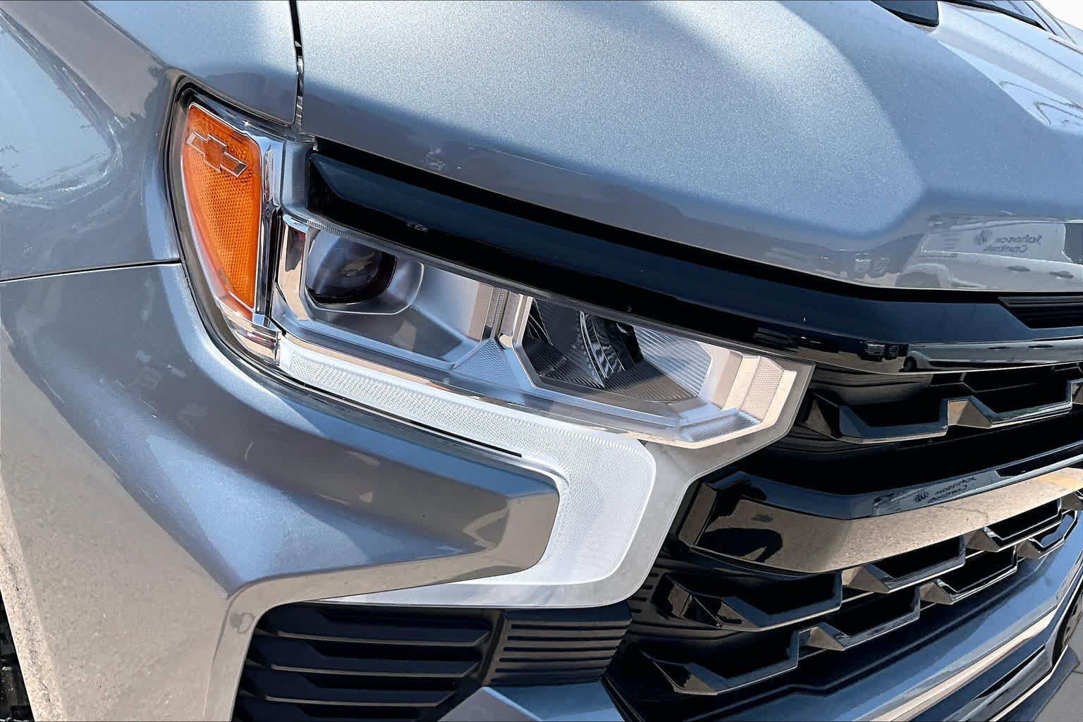 Used 2024 Chevrolet Silverado 1500 LT Trail Boss w/ LT Trail Boss Premium Package AWD/4WD image 28