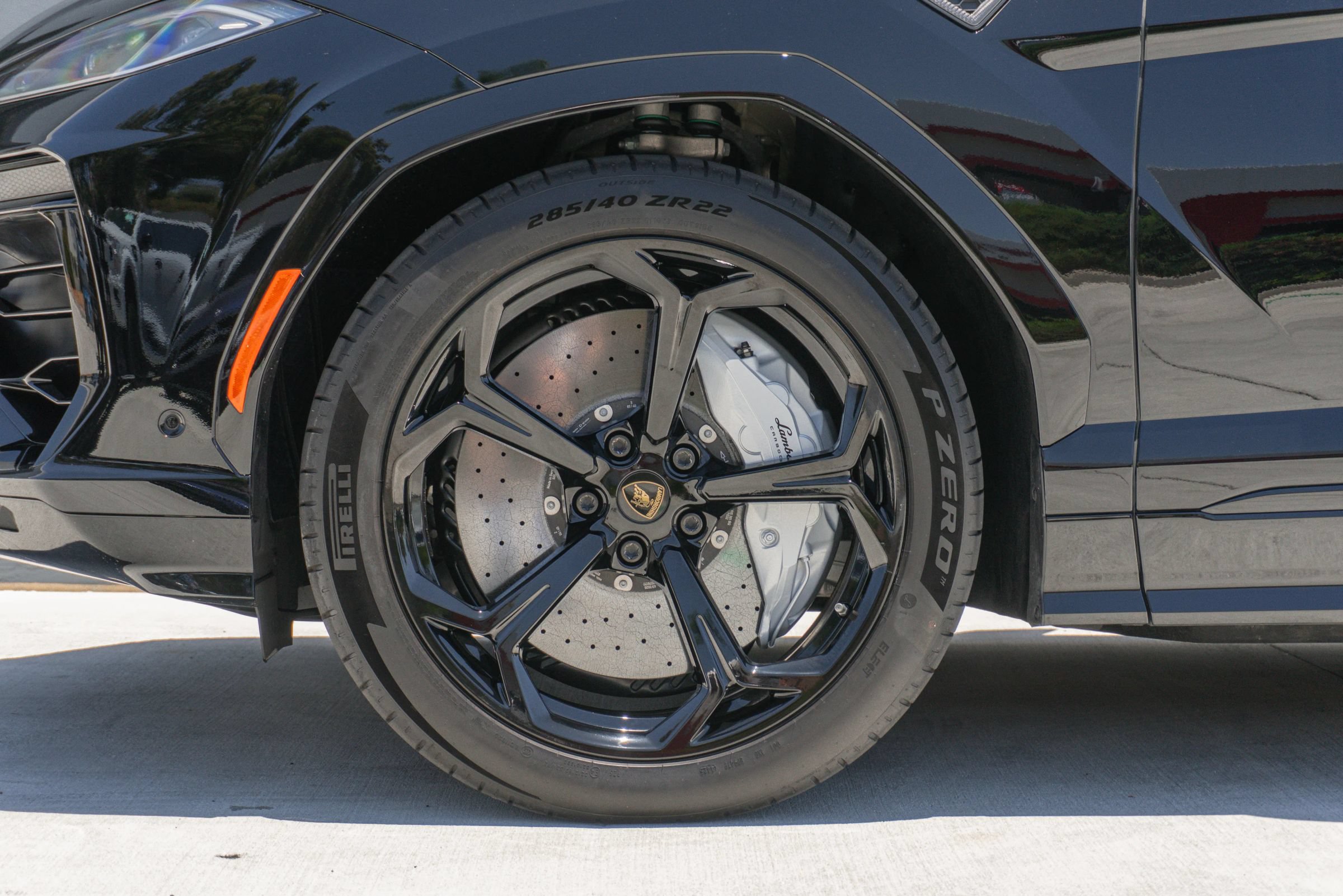 Used 2026 Lamborghini Urus SE AWD/4WD image 19
