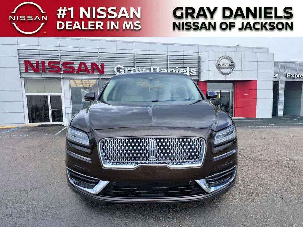 Used 2020 Lincoln Nautilus Reserve w/ Equipment Group 202A image 2