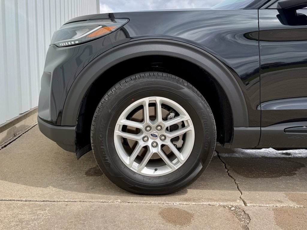New 2026 Ford Explorer Active AWD/4WD image 35
