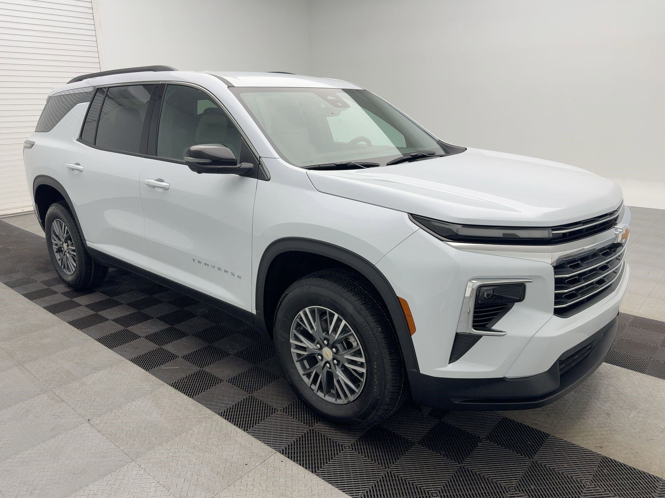 New 2026 Chevrolet Traverse LT w/ Driver Confidence Package image 7