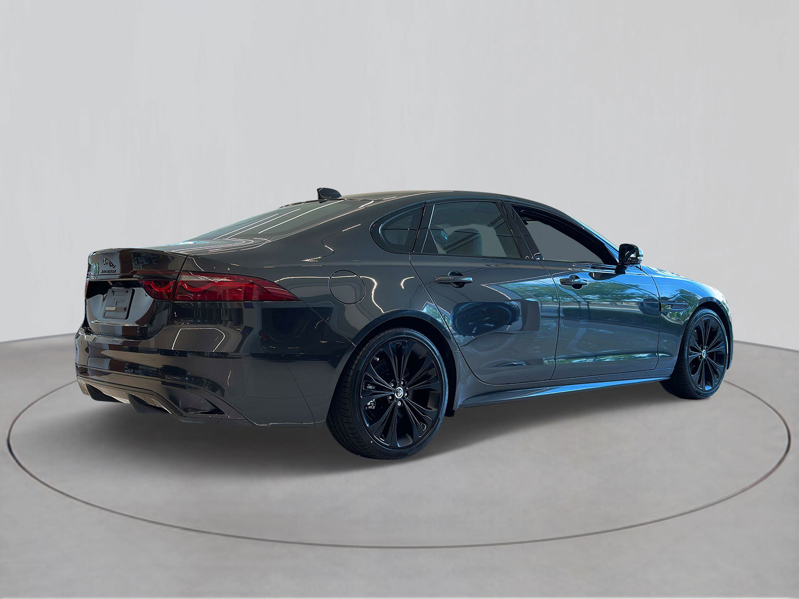 New 2024 Jaguar XF R-Dynamic SE image 3
