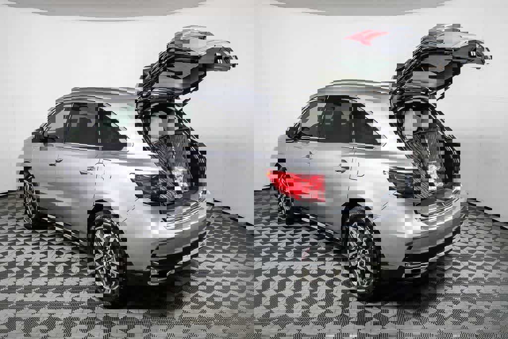 Used 2017 Acura MDX SH-AWD w/ Advance Package image 33